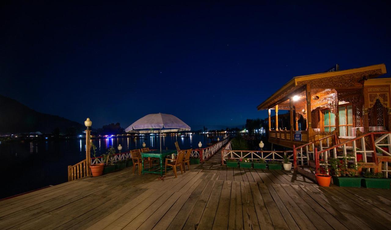 Kolu Group Of Houseboats Otel Srīnagar Dış mekan fotoğraf